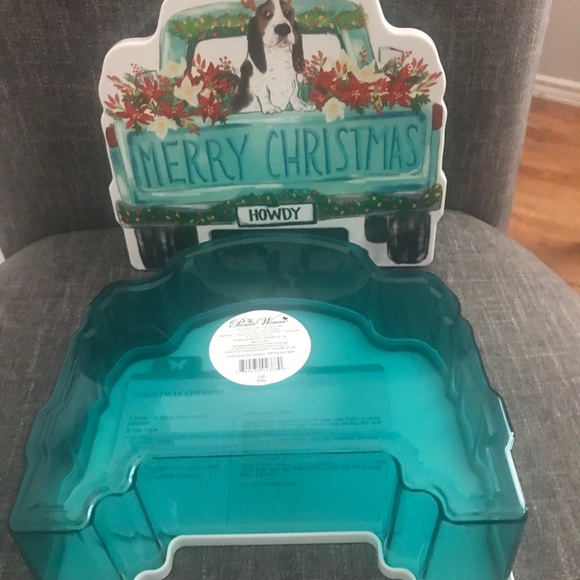 The Pioneer Woman Truck Shape Container - Picture 5 of 5